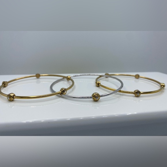 Henri Bendel || 3pc Rivet Bangle Bracelets || EUC w Dust Bag & Box - Picture 3 of 7